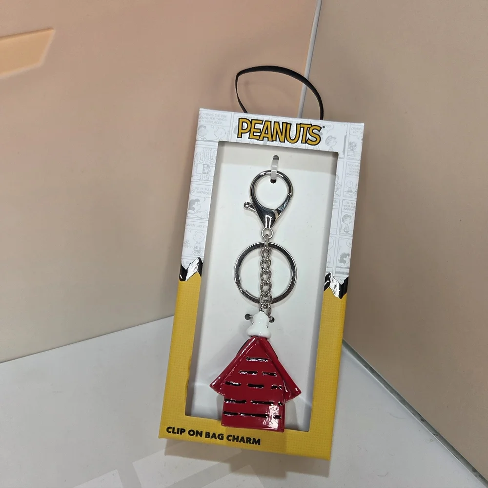 Peanuts bag charm